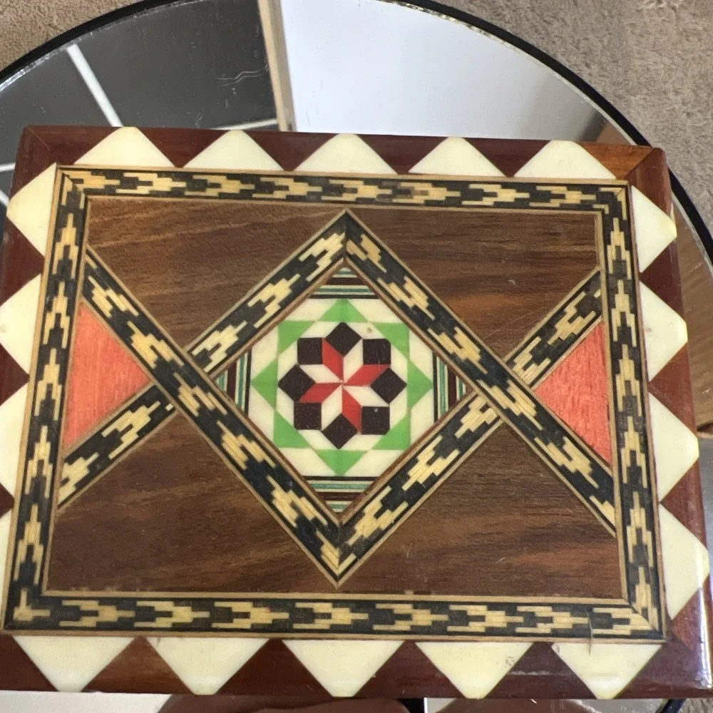 Vintage ARVI Granada Spain Moorish Marquetry‎ Wood Box 4.5